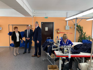 глава района А.В. Голуб посетил филиал Починковской швейной фабрики в г. Мстиславле Республики Беларусь - фото - 4