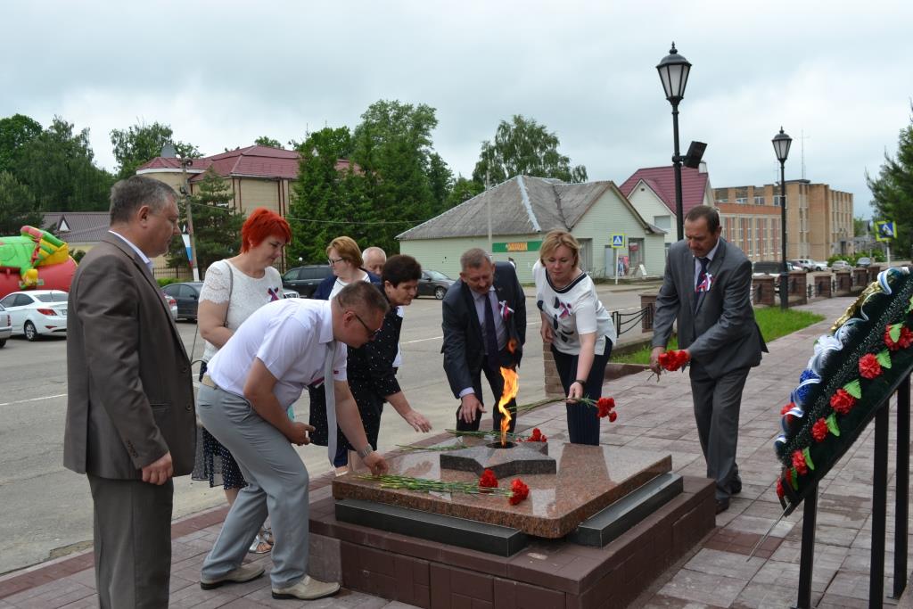 Конкурс починка. Починок Вологодская область. Починок Смоленская область самолет. Роспотребнадзор Починок Смоленская область. Праздник день основания Починок 375 лет.