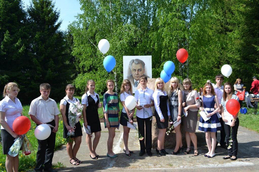 Погода в починковском районе на неделю. Самолюбовская школа Починковского района Смоленской области. Хутор Загорье Починковский район Смоленской области. Тростянская школа Починковский район. Лосня Починковский район Смоленская область.