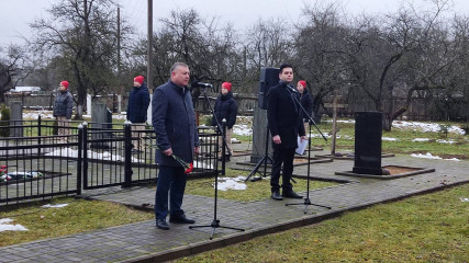 глава района А.В. Голуб принял участие в торжественном митинге, посвященном Дню Неизвестного солдата - фото - 4