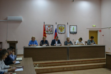 глава муниципального округа А. В. Голуб провел еженедельное совещание - фото - 6