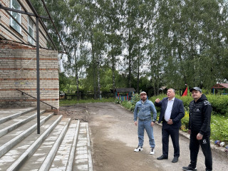 глава округа А.В Голуб посетил детский сад №4 г. Починка - фото - 9