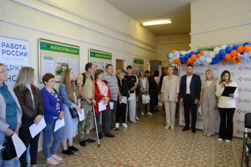 починковском центре занятости состоялся Федеральный этап Всероссийской ярмарки трудоустройства и Фестиваля профессий «Работа России. Время возможностей» - фото - 8