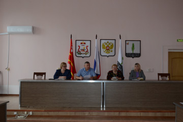 глава округа Александр Голуб провел очередное еженедельное совещание - фото - 8