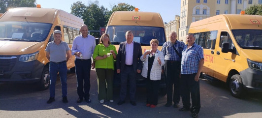 школы Починковского округа получили новые школьные автобусы - фото - 1