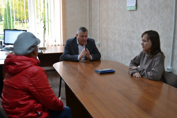 глава Починковского округа А.В. Голуб провел прием граждан по личным вопросам - фото - 2
