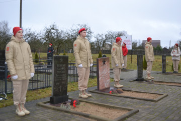 состоялось торжественное мероприятие, посвященное Дню Неизвестного Солдата - фото - 10