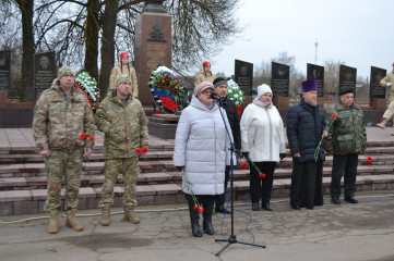 в Починке состоялся торжественный митинг, посвященный Дню Героев Отечества - фото - 4