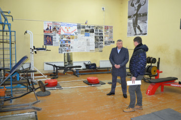 будет отремонтирован зал тяжелой атлетики - фото - 1