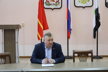 глава округа А.В. Голуб провел очередное еженедельное совещание - фото - 2