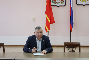 глава округа А.В. Голуб провел очередное еженедельное совещание - фото - 3