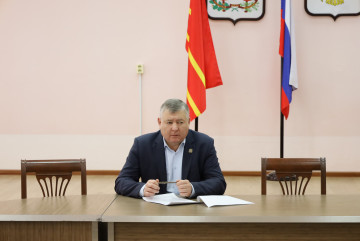 глава округа А.В. Голуб провел очередное еженедельное совещание - фото - 2