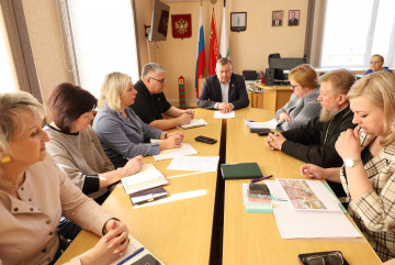 состоялось заседание штаба по подготовке и проведению праздничных мероприятий, посвященных Дню Победы и 100-летию Починка - фото - 8