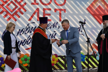 починок: навстречу 100-летию. Состоялось торжественное присвоение почетного звания "«Почетный житель Починковского муниципального округа» - фото - 2