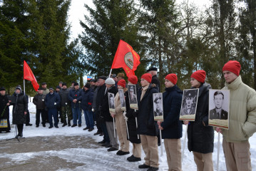 починковцы почтили память тех, кто погиб, защищая интересы Отечества за его пределами - фото - 5